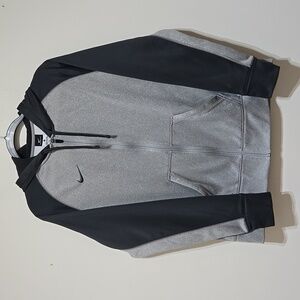 Nike Therma-Fit Raglan Sleeve Hooded Jacket